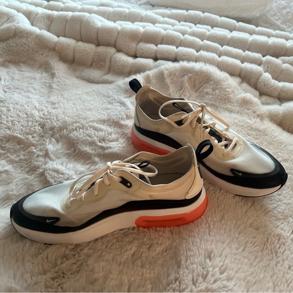 Womens Nike Air Max Sneakers Size 9 - Picture 11 of 14